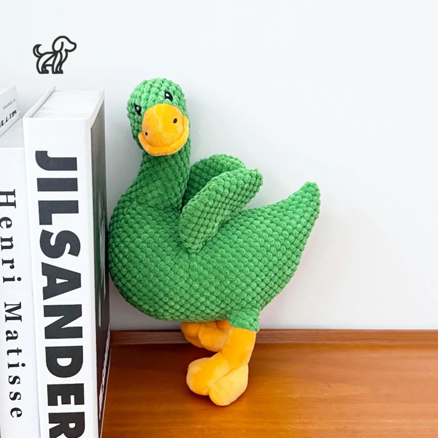 SnuggleDuck™ – The Calming Squeaky Chew Buddy