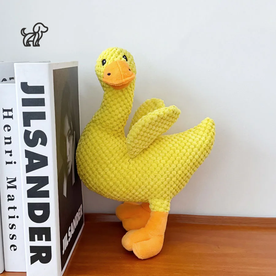 SnuggleDuck™ – The Calming Squeaky Chew Buddy